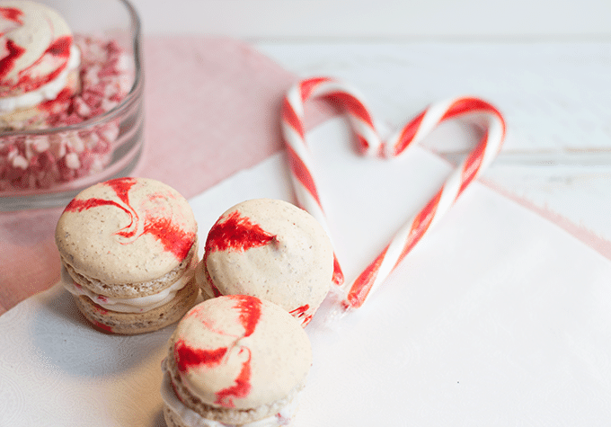 Peppermint French Macarons - Cookie Dough and Oven Mitt