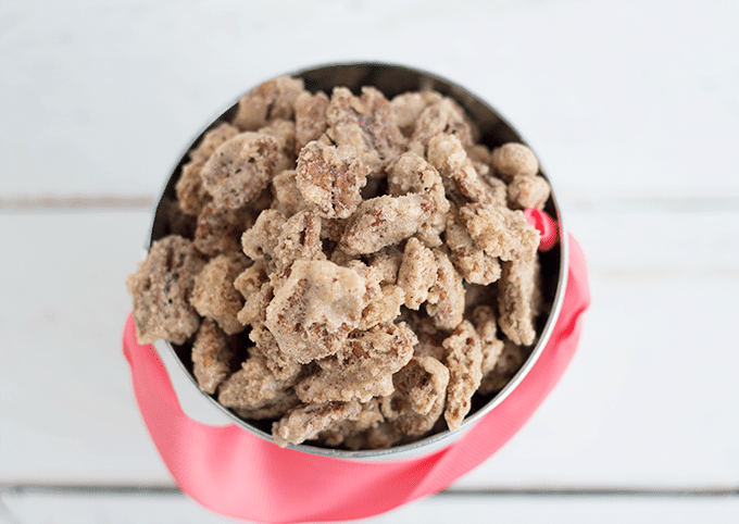 Candied Pecans - Cookie Dough and Oven Mitt