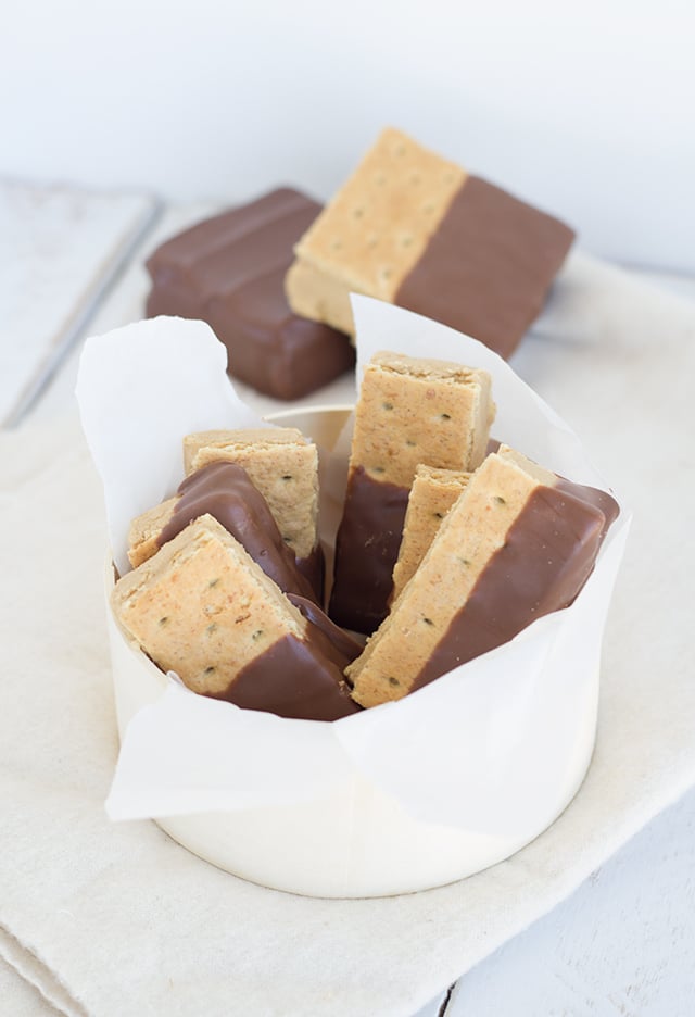 Peanut Butter Cookie Dough Grahamwiches