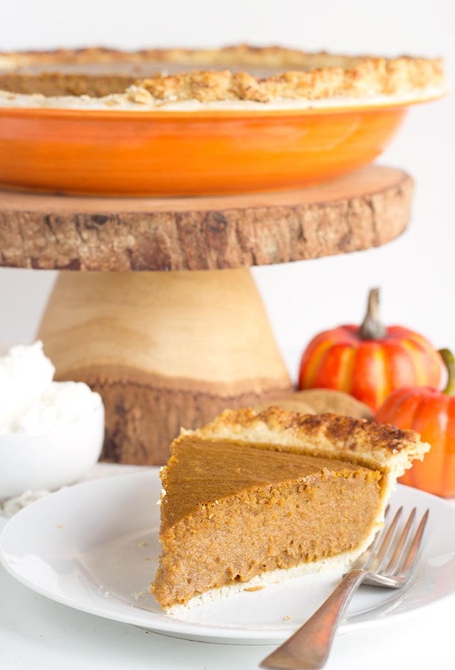 Pumpkin Gingersnap Pie - A fun twist on pumpkin pie! It's infused with gingersnap crumbs and maples extract. It's slightly spicy and full of flavor!