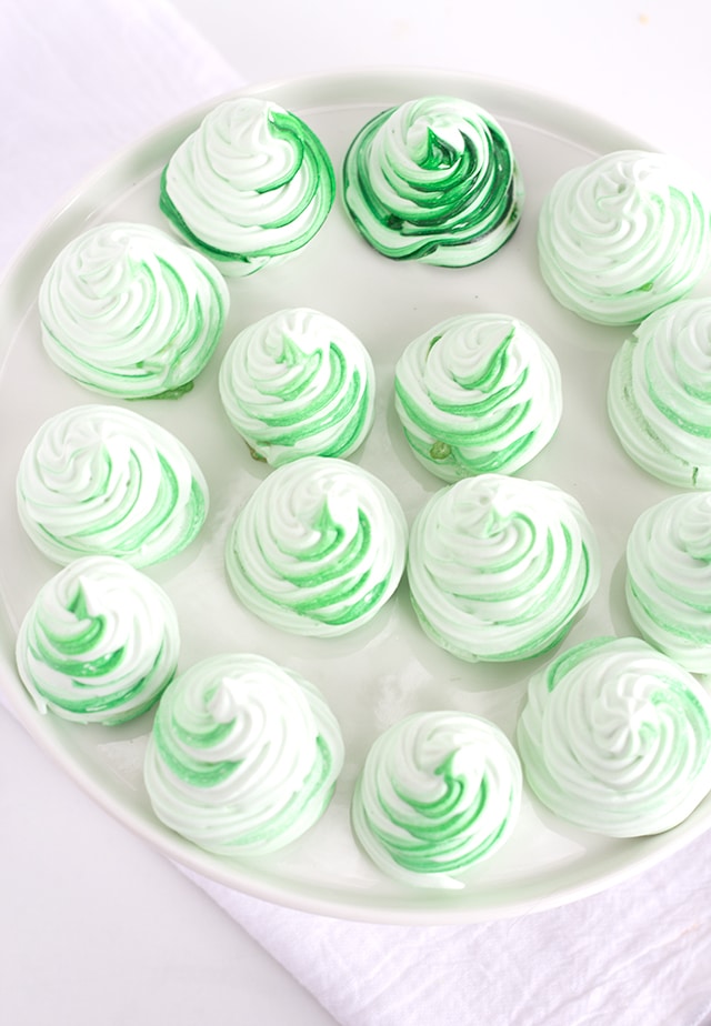 Mint Kiss Meringue Cookies