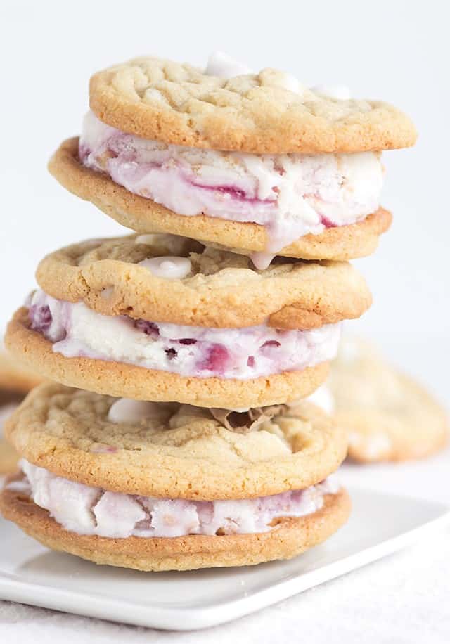 Raspberry Froyo Cookie Sandwiches - raspberry chip cookie sandwiches stuffed with frozen yogurt!