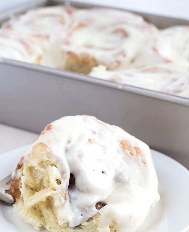 Gooey Overnight Cinnamon Rolls