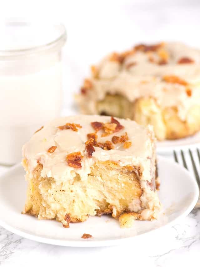 Cinnamon Buns with Maple Coffee Glaze - Culinary Cool